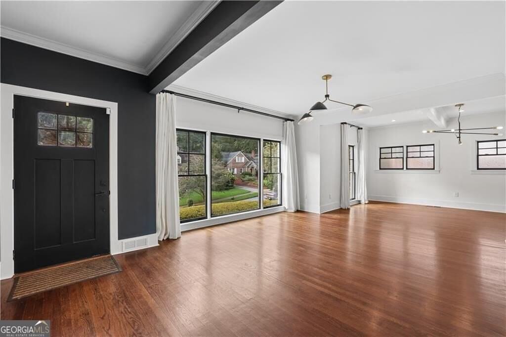 1320 Pasadena Ave Ne - Photo 7 of 50