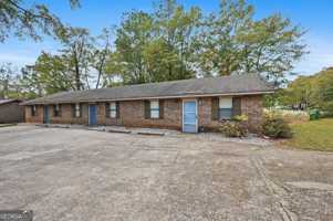 featured image of 1012 Davis St #12