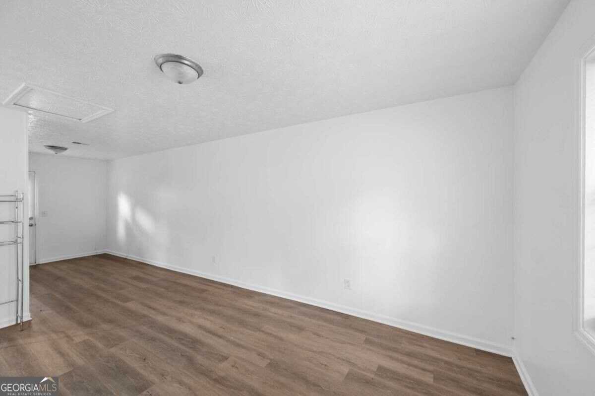 1012 Davis St #12 - Photo 4 of 28
