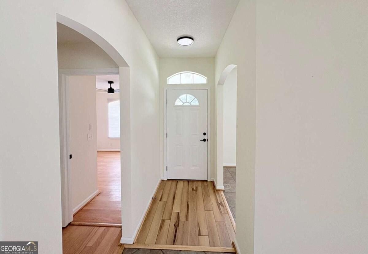 104 Sassy Ct - Photo 4 of 49