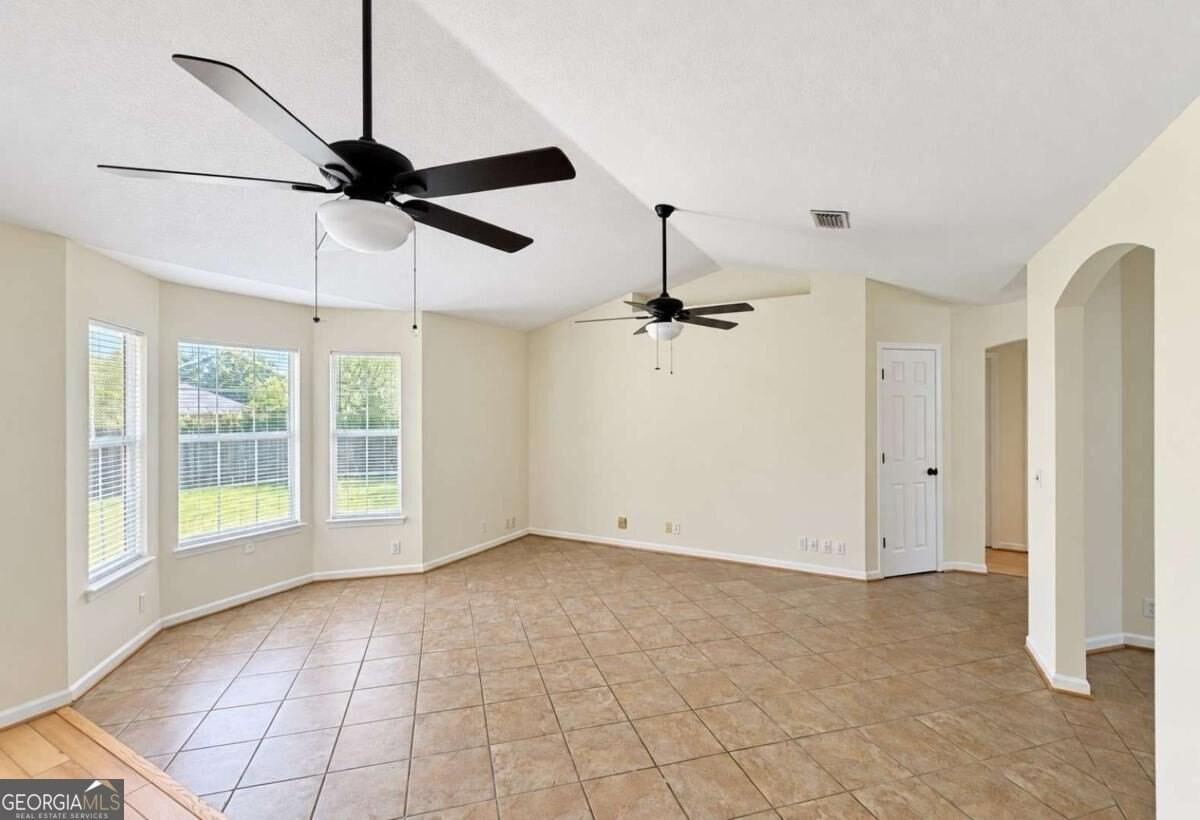 104 Sassy Ct - Photo 7 of 49