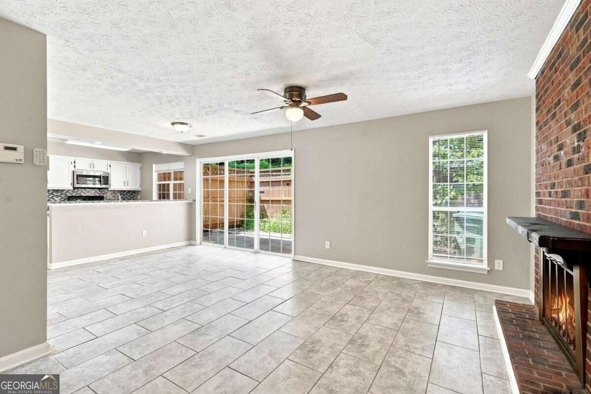 5557 Clover Rise Ln - Photo 3 of 23