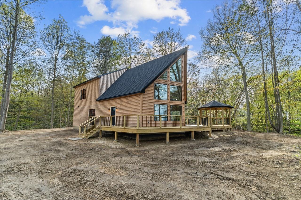 8498 E Lake Rd - Photo 5 of 37