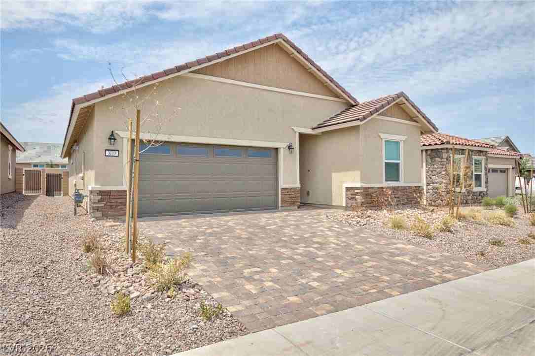 819 Cottonwood Hill Pl - Photo 3 of 40