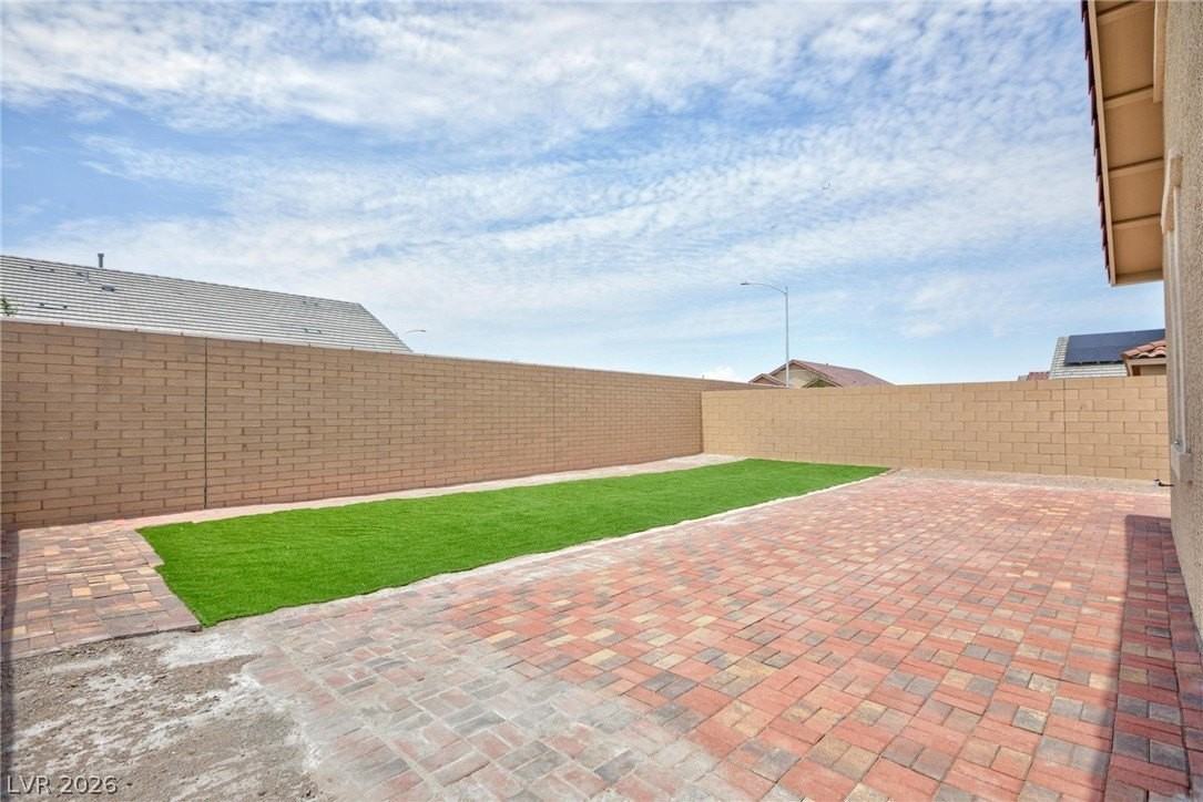 819 Cottonwood Hill Pl - Photo 4 of 40