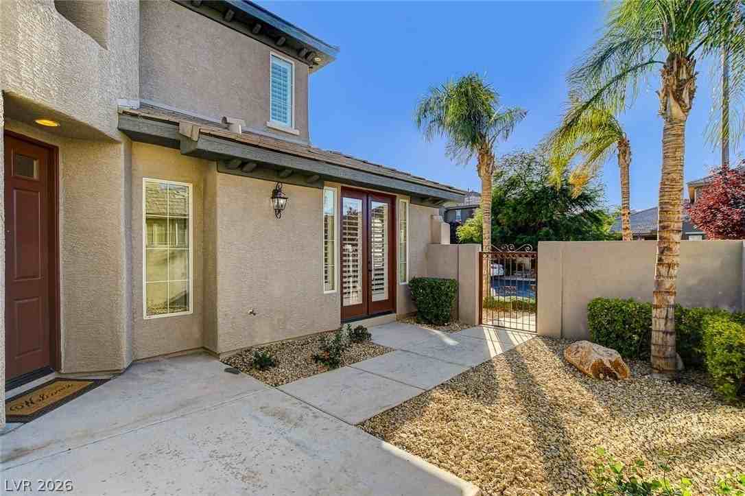 7428 Royal Crystal St - Photo 7 of 50