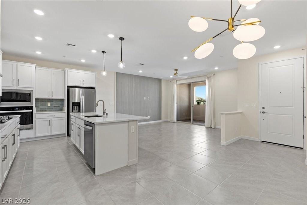 11450 Contour Ave - Photo 4 of 50