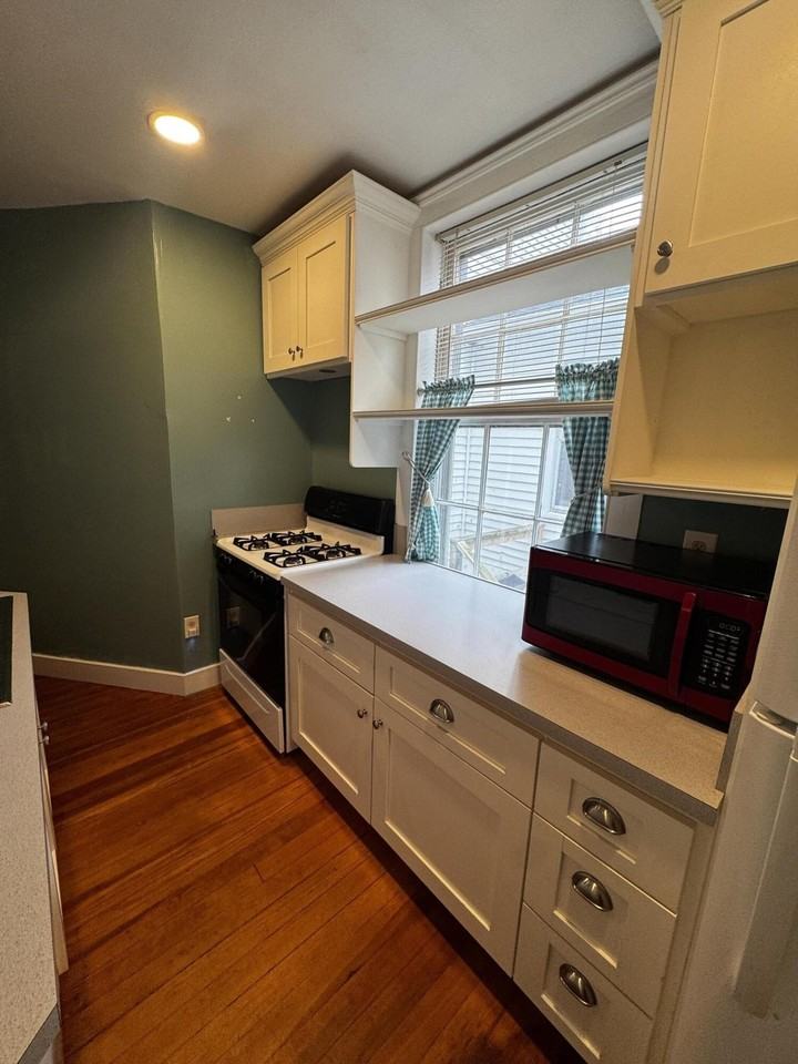 103 E Maple Ave - Photo 2 of 20