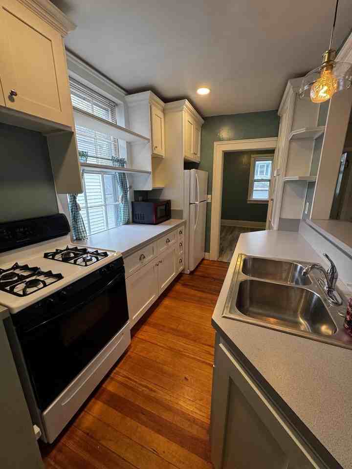 103 E Maple Ave - Photo 3 of 20