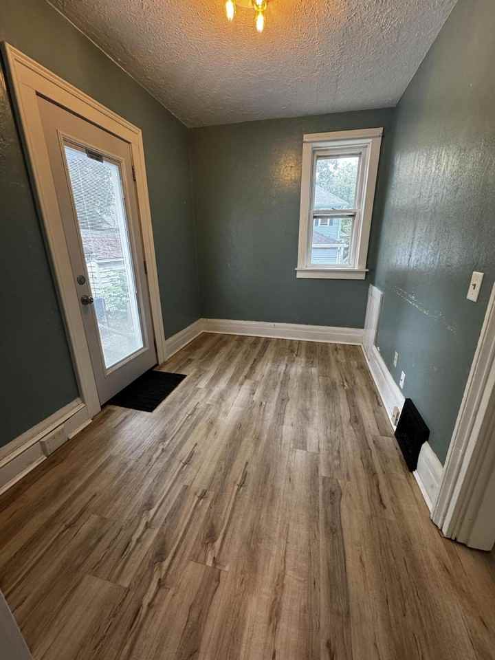 103 E Maple Ave - Photo 6 of 20