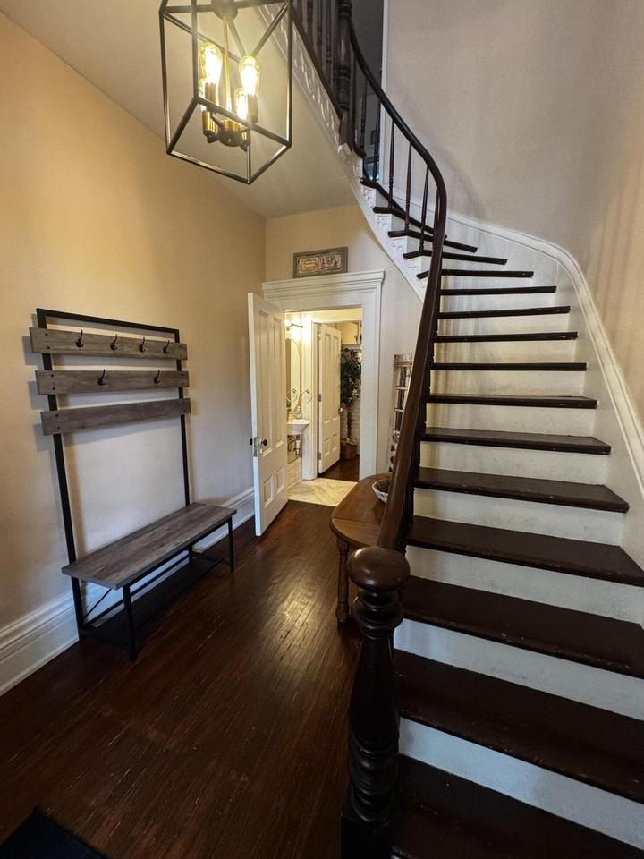 115 Rose St - Photo 2 of 16