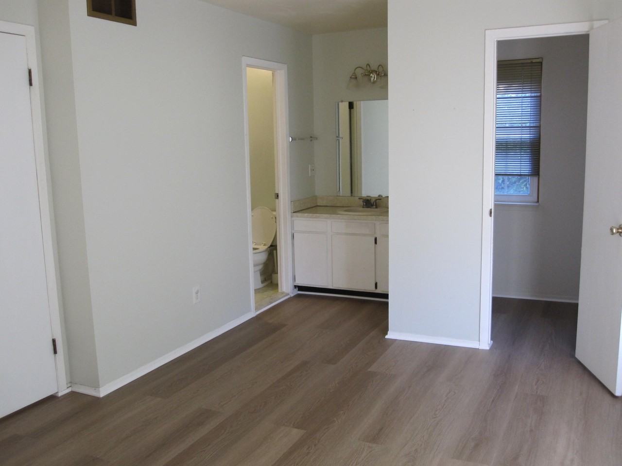 3238 Alpine Dr - Photo 5 of 25