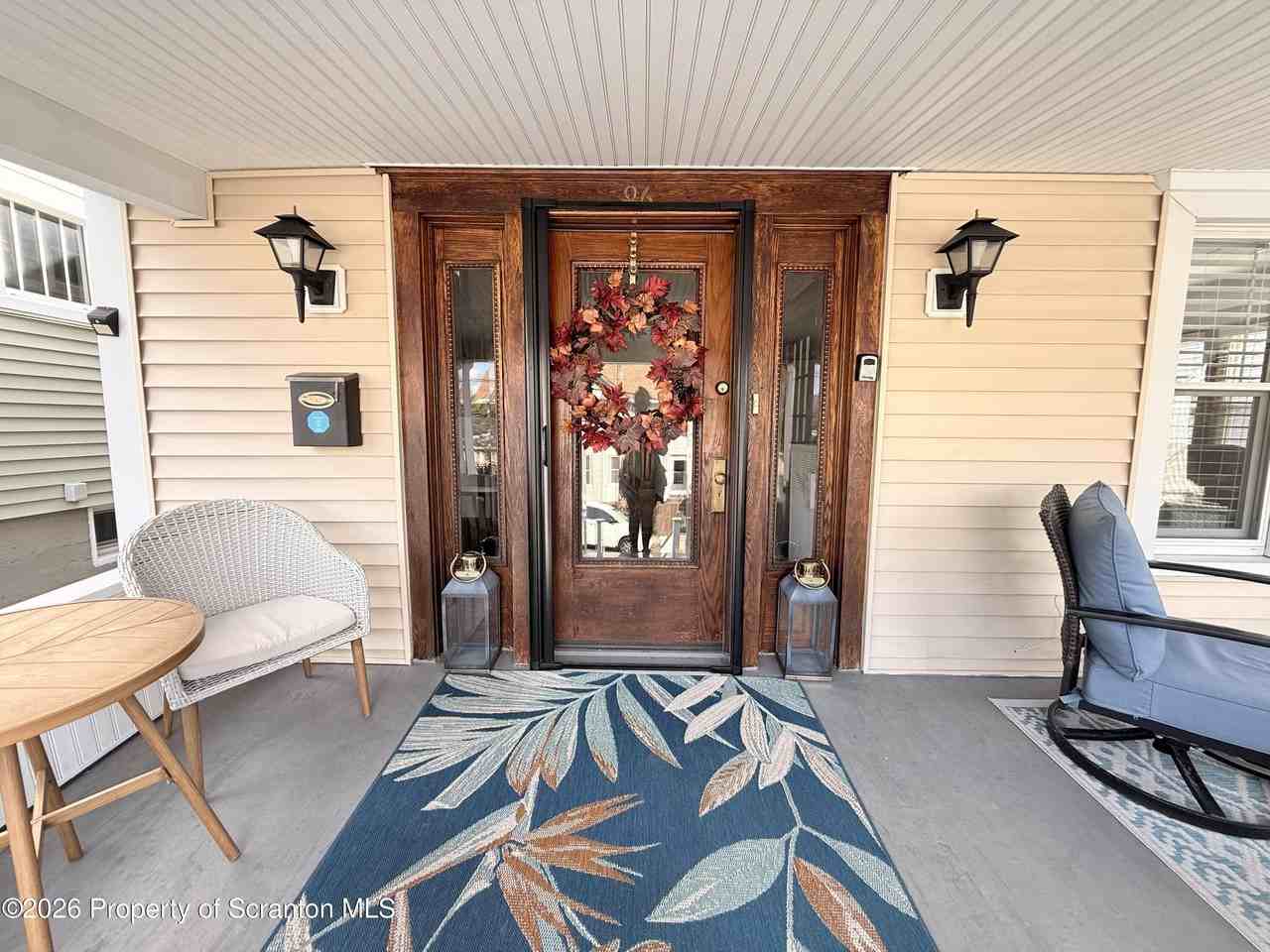96 8th Ave - Photo 4 of 38