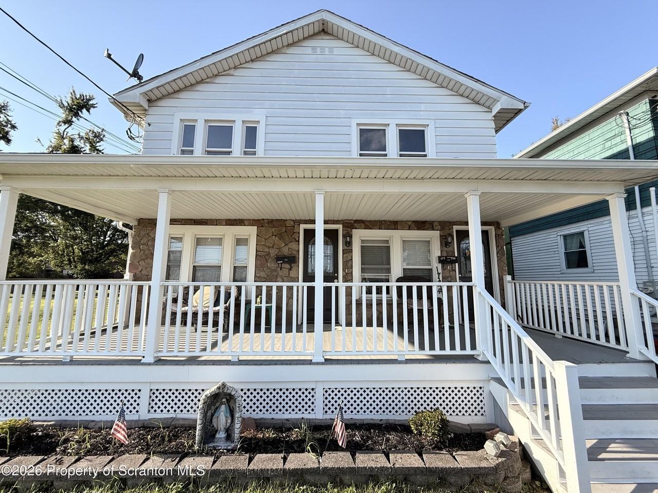 734 S Main St #1stFLUNIT - Photo 2 of 19