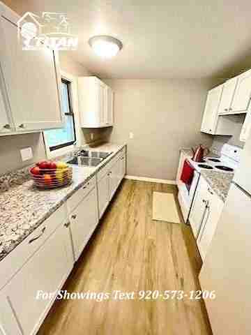 1217 Doblon St #2 - Photo 4 of 8