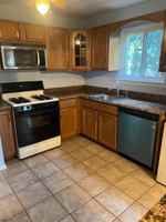 featured image of 1105 N Oaks Blvd