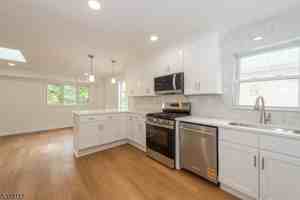 featured image of 73 Clinton Pl #2