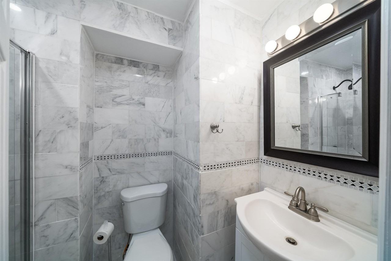 103 Montgomery St #3 - Photo 7 of 18