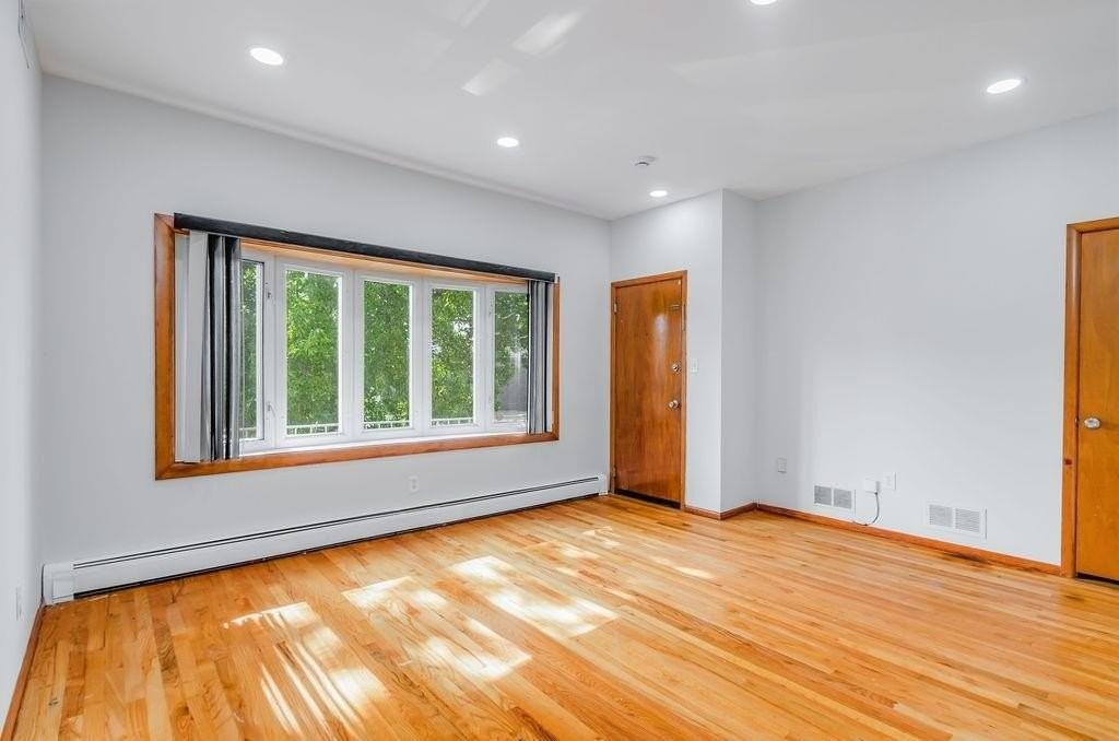 145 Hobart Ave #1 - Photo 4 of 14