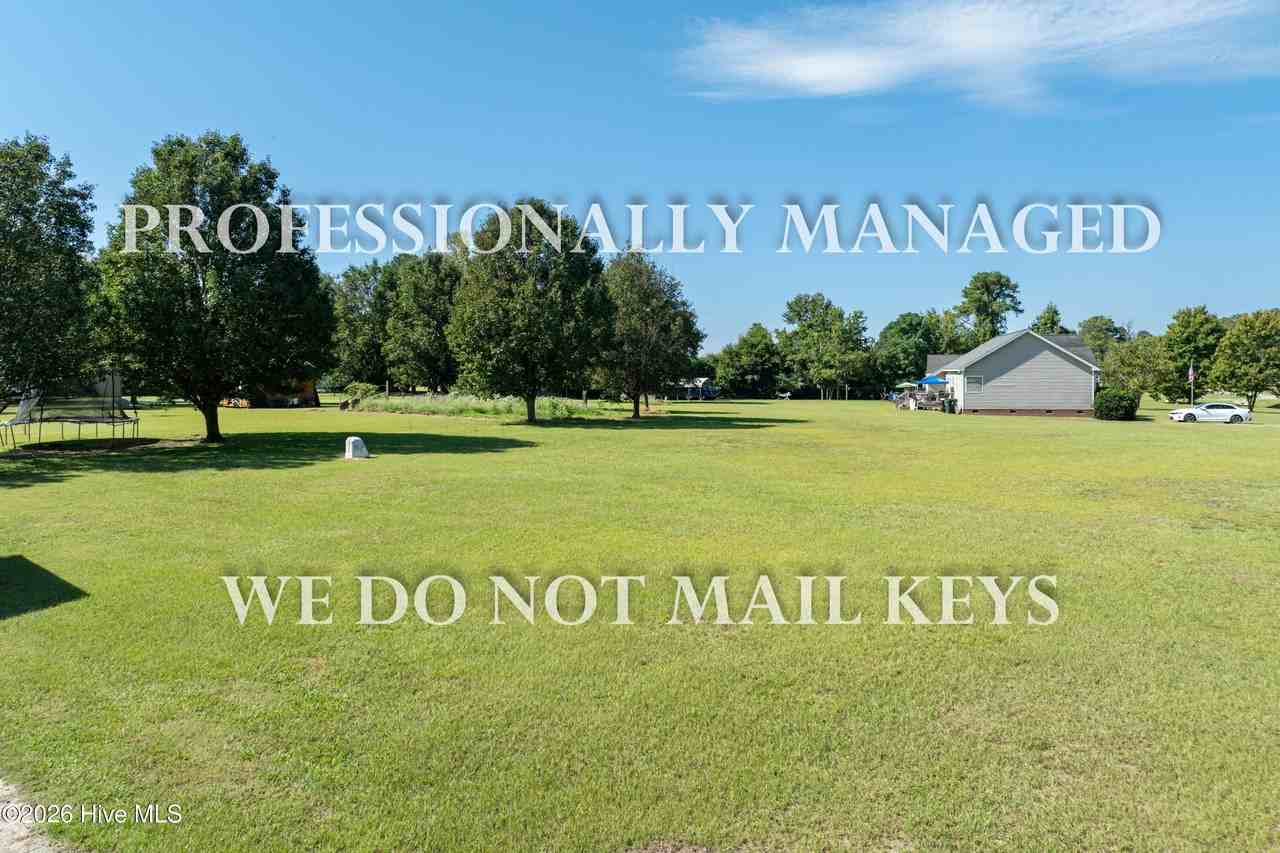 4447 Wollett Mill Rd - Photo 4 of 39