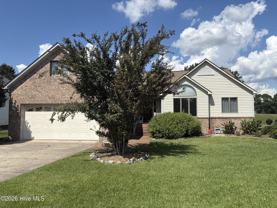 833 Pelican Dr - Photo 1 of 1