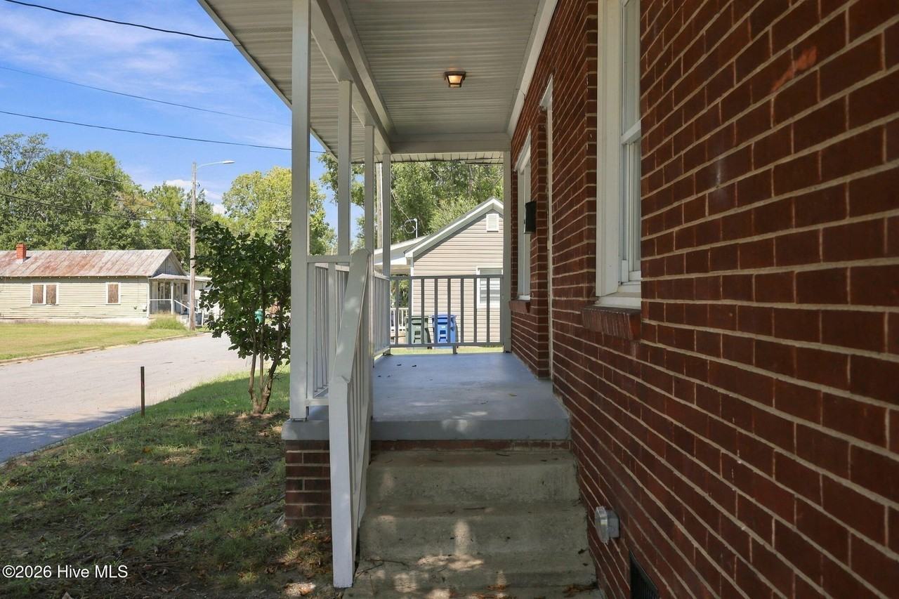 517 Mckinley Ave - Photo 6 of 29