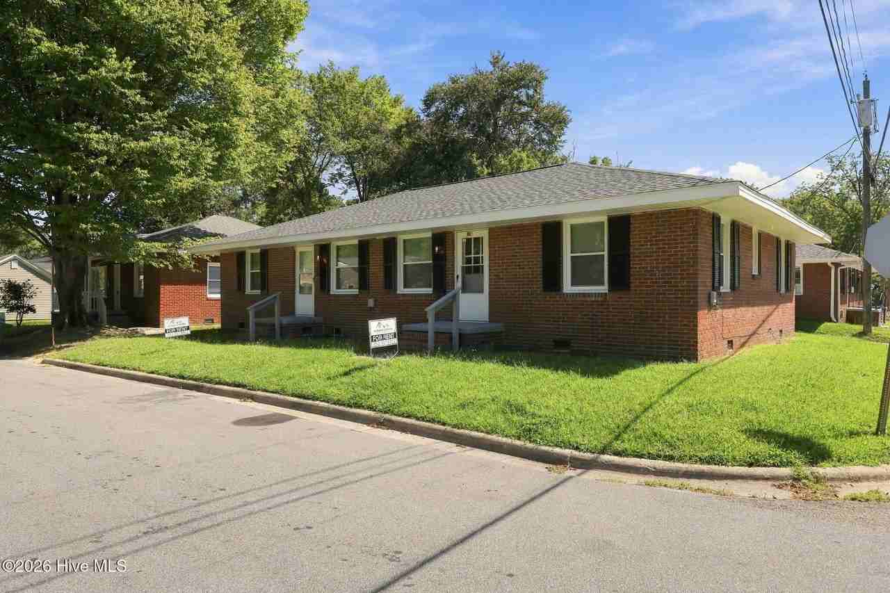 519 Mckinley Ave #B - Photo 3 of 19