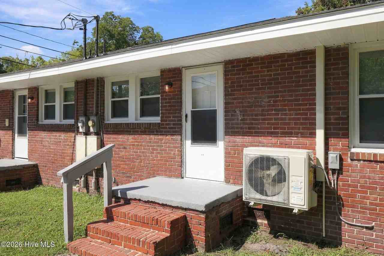 519 Mckinley Ave #A - Photo 7 of 17