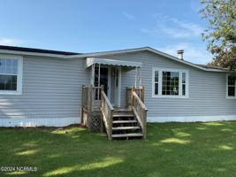 featured image of 302 Laurie Ellis Rd