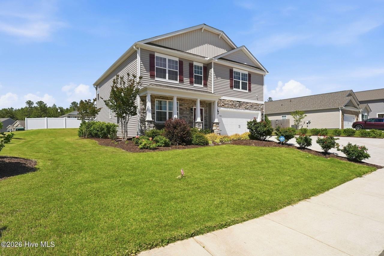 401 Apricot Ln - Photo 4 of 50