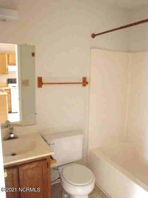 1966 Countrywood Blvd - Photo 4 of 6