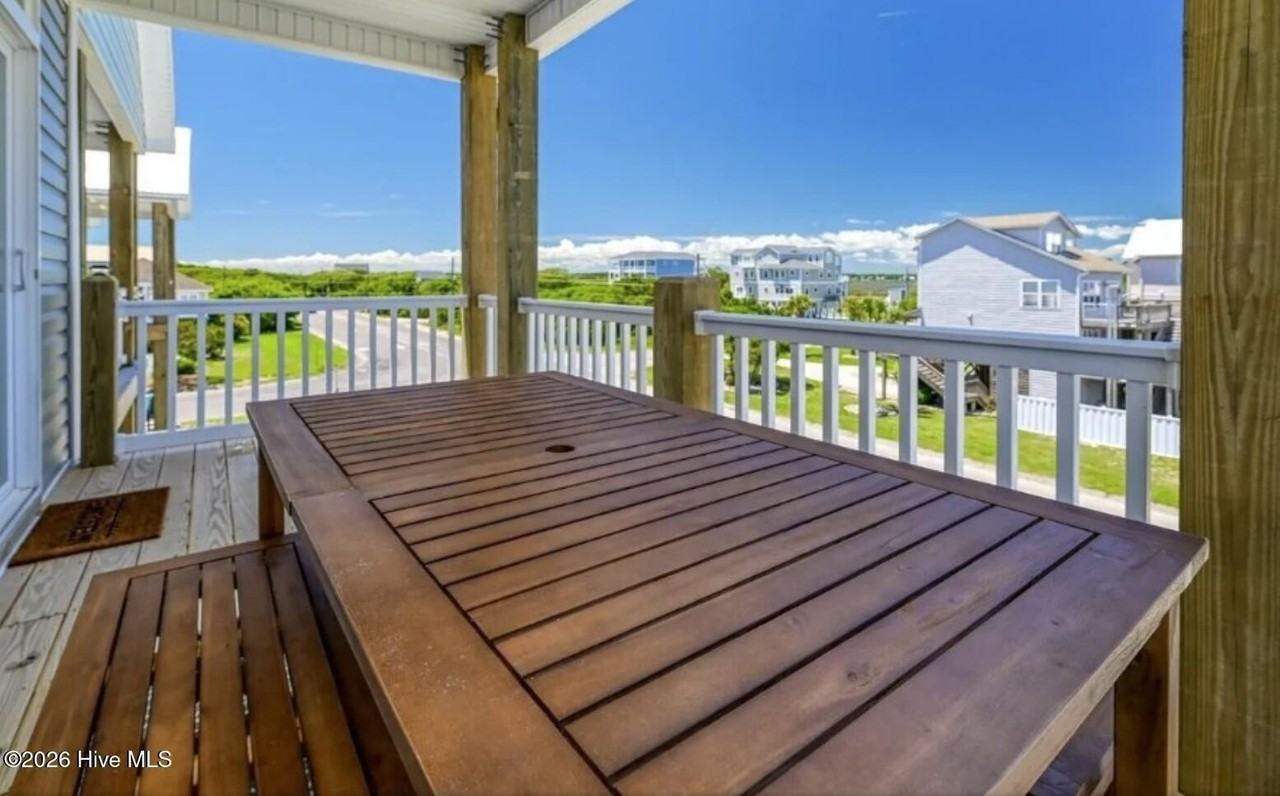 128 Sea Gull Ln - Photo 5 of 16
