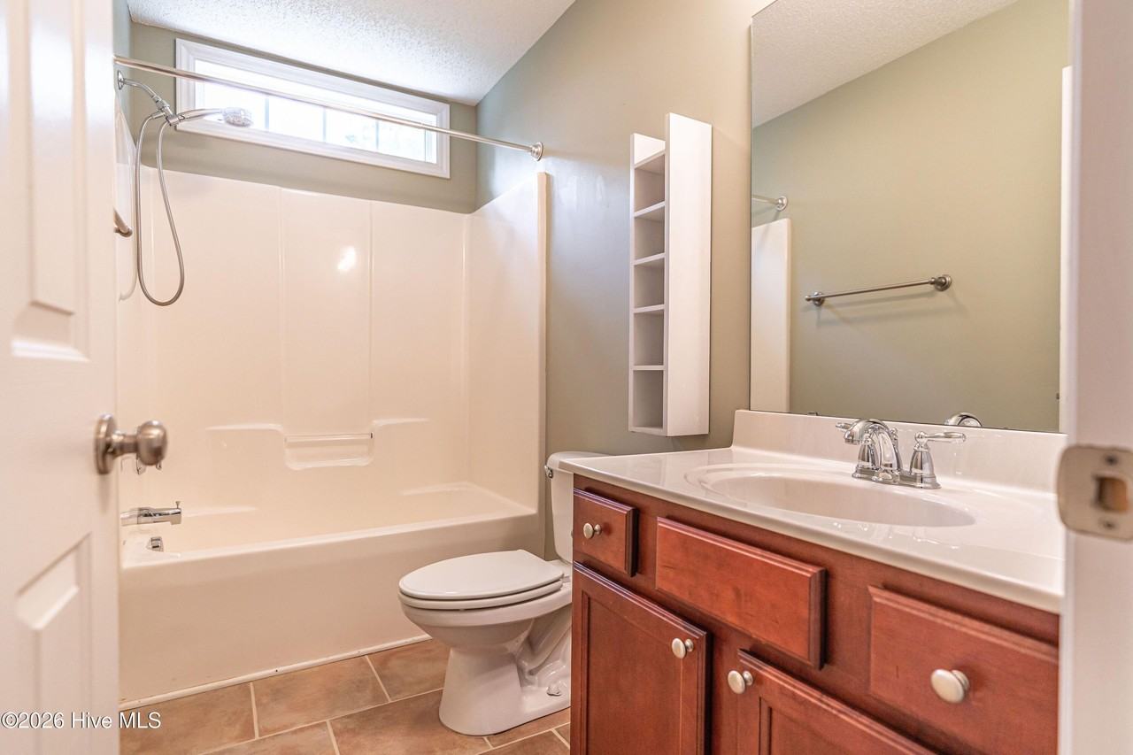 428 Green Links Dr - Photo 5 of 9