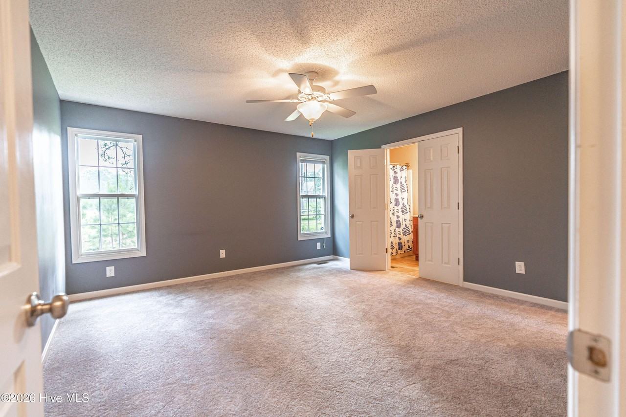 428 Green Links Dr - Photo 6 of 9