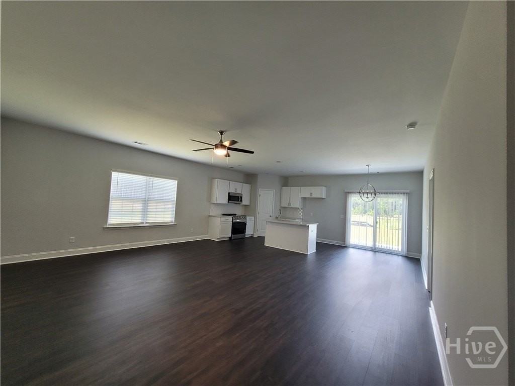 222 Glick Way - Photo 2 of 20