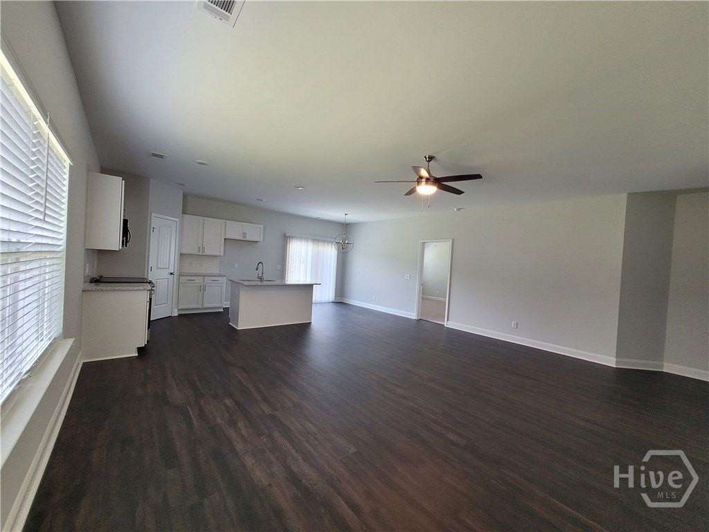 222 Glick Way - Photo 3 of 20