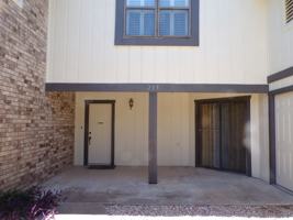 featured image of 205 Muirfield St