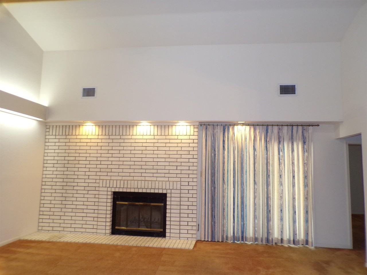 205 Muirfield St - Photo 3 of 12