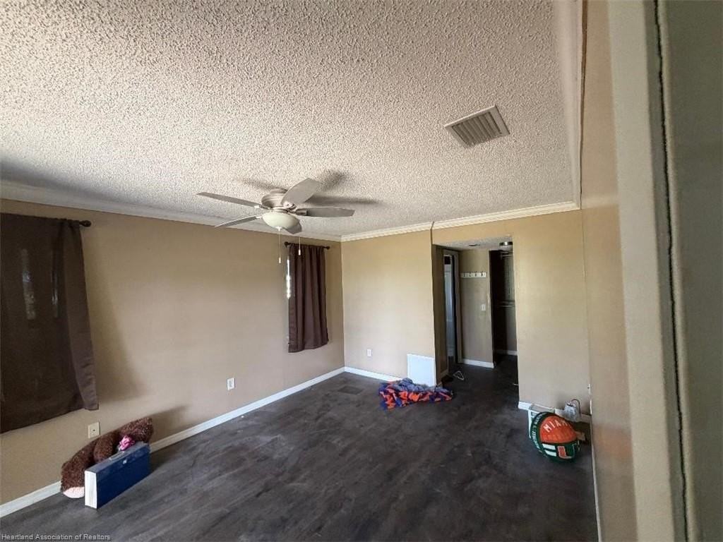 432 Spring Lake Blvd - Photo 7 of 10