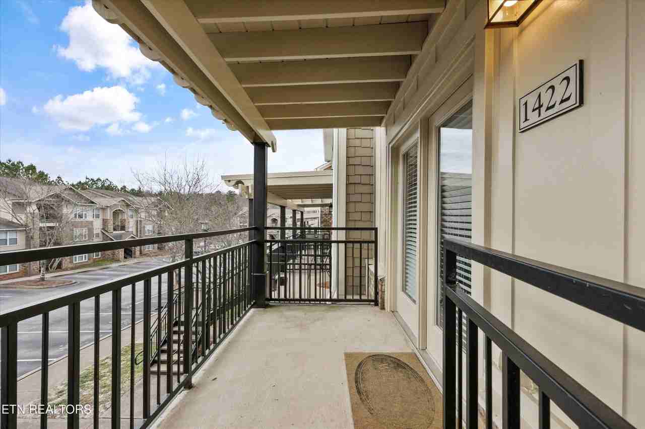 1121 Tree Top Way #1422 - Photo 3 of 29