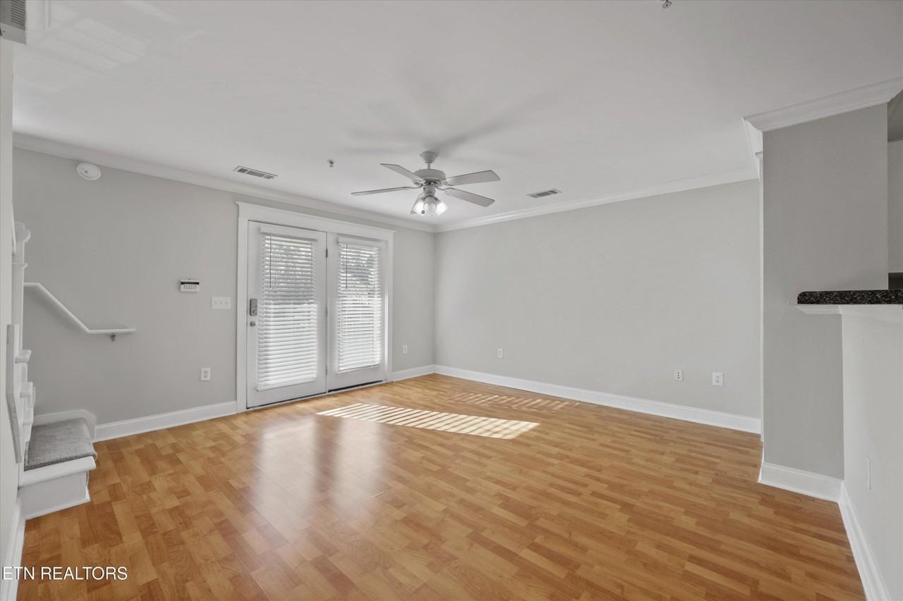 1121 Tree Top Way #1422 - Photo 4 of 29