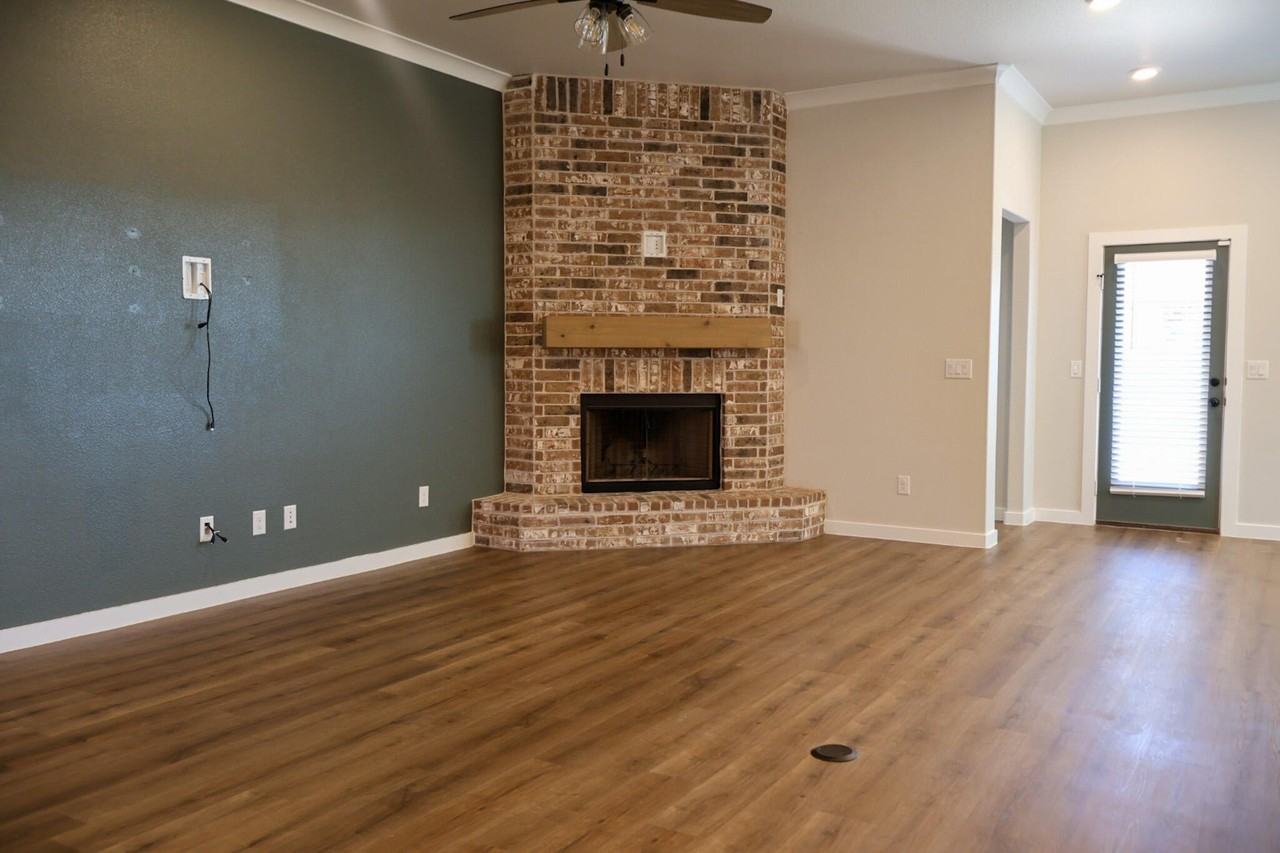 6001 Wausau Ave - Photo 3 of 28