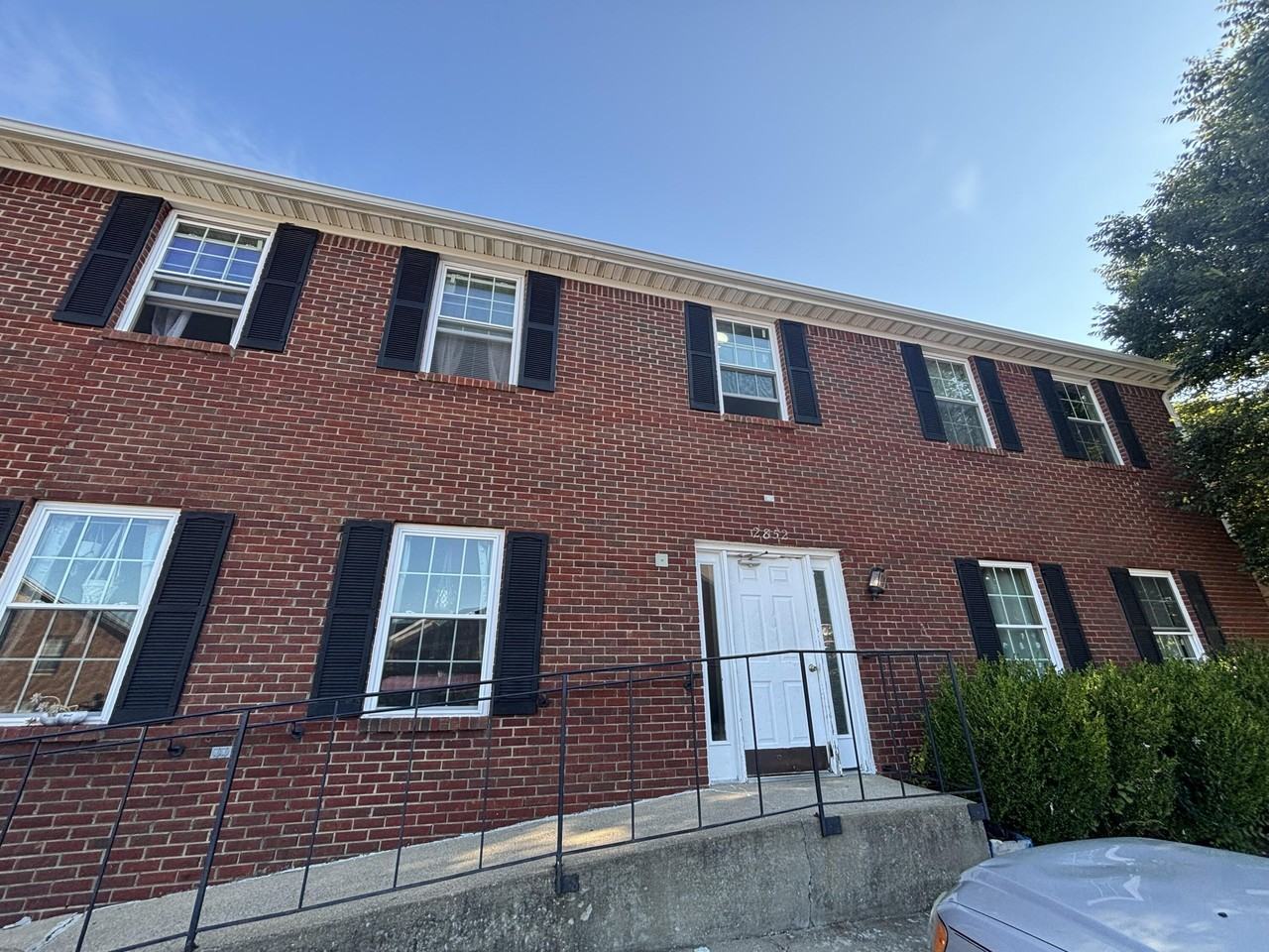 2852 Ryan Cir #C - Photo 2 of 14