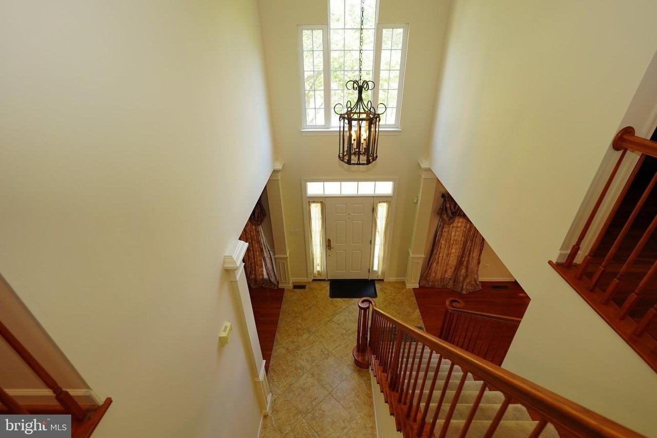 14030 Bromfield Rd - Photo 5 of 27