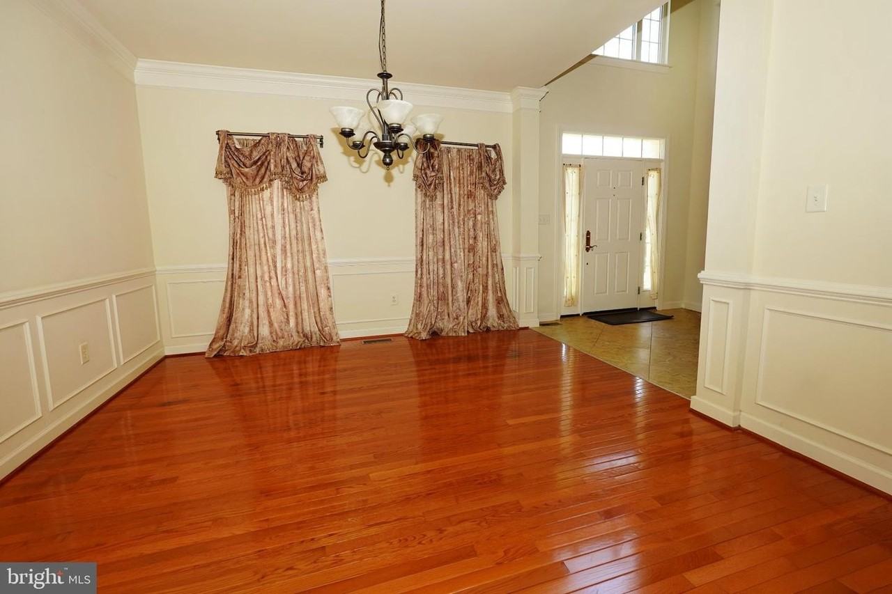 14030 Bromfield Rd - Photo 7 of 27