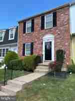 featured image of 802 Seminole Gdns