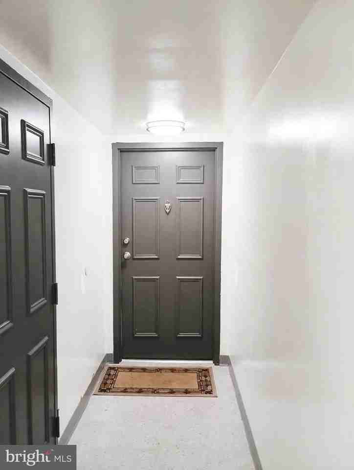 1805 William St - Photo 4 of 8