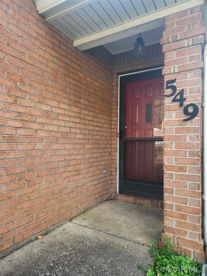549 Sheila Blvd - Photo 3 of 50