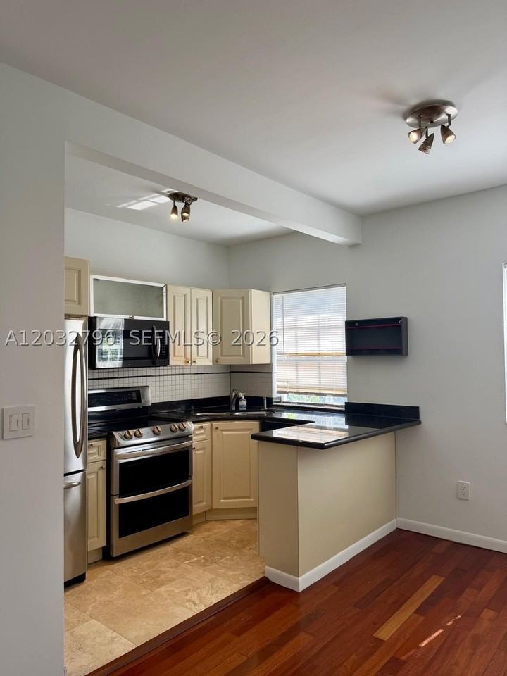 577 Ne 62nd St #2 - Photo 2 of 15