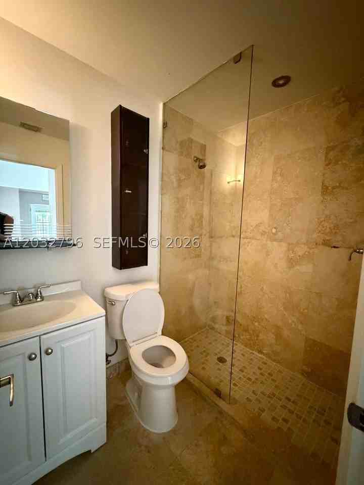 577 Ne 62nd St #2 - Photo 3 of 15